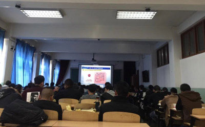 恒安管理咨詢(xún)溫馨提醒：秋意濃，保暖不可少